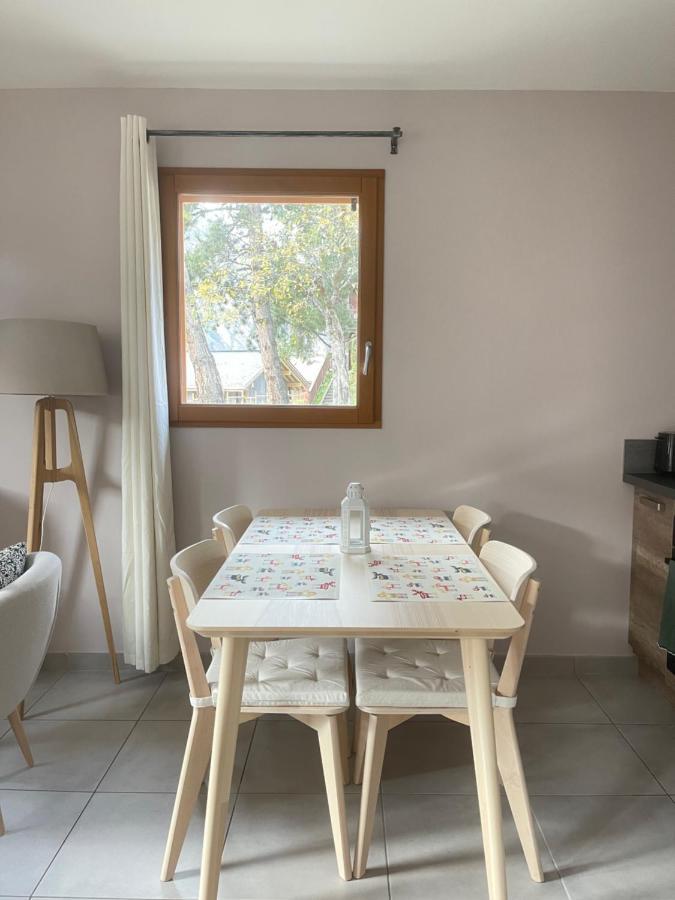 סן-מרטין-דה-בלוויל Appartement Au Centre De St Martin De Belleville מראה חיצוני תמונה